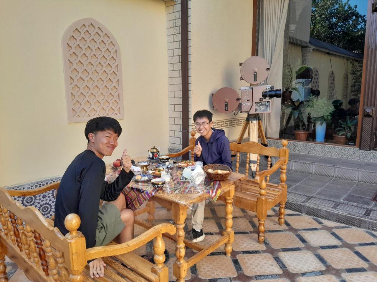 Turkistan Hotel Kogon 外观 照片